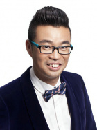 一年一度青龙奖按手印仪式举行 刘亚仁李贞贤齐聚 2016-11-03 第37届青龙电影奖颁奖礼还有三周就要举办。